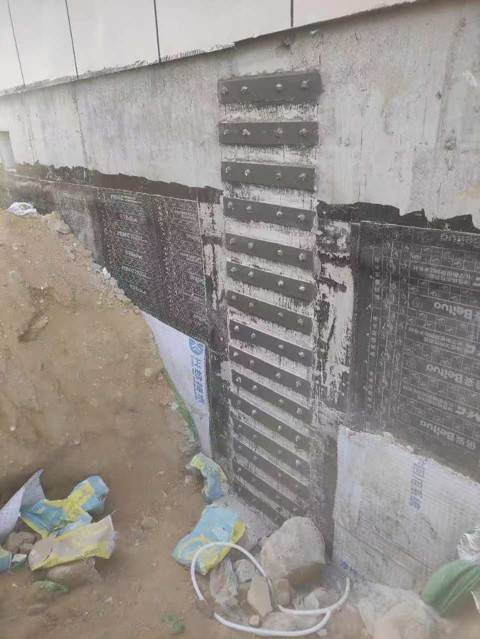 琼海房屋柱子加固方法